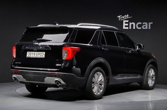 Ford Explorer 2.3 LimIted 4WD — пробег 72 044 км — фото 2 из 5