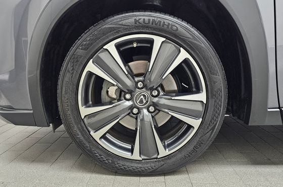 Lexus UX 2.0 AWD — пробег 55 611 км — фото 5 из 5
