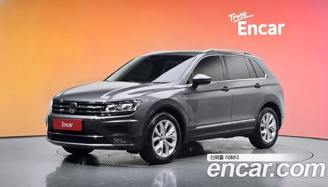 Volkswagen Tiguan 2.0 TDI Premium — пробег 111 776 км — фото 1 из 5