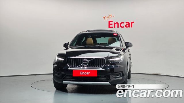 Volvo XC40 B4 Inscription — пробег 71 514 км — фото 3 из 5