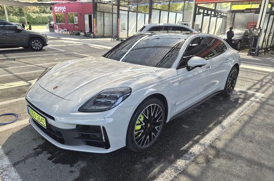 Porsche Panamera 2.9 AWD E-Hybrid — пробег 16 185 км — фото 2 из 5