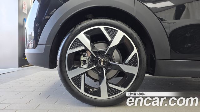 Mini Cooper 5 Door Favoured — пробег 3 553 км — фото 5 из 5