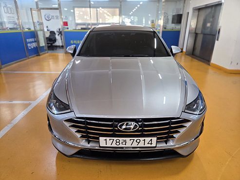 Hyundai Sonata 2.0 Premium Family — пробег 61 978 км — фото 1 из 5