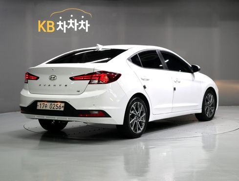 Hyundai AVANTE 1.6 Style — пробег 69 058 км — фото 3 из 5