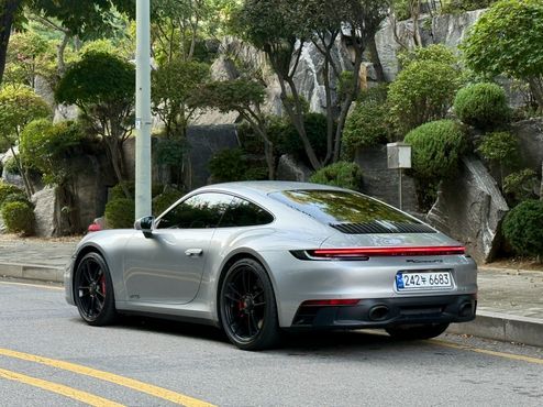 Porsche 911 Carrera GTS — пробег 36 681 км — фото 4 из 5