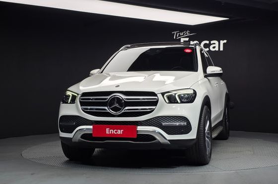 Mercedes-Benz GLE-Class GLE300d 4MATIC — пробег 136 023 км — фото 3 из 5