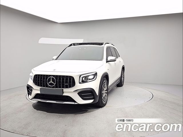 Mercedes-Benz GLB-Class AMG GLB35 4MATIC — пробег 29 343 км — фото 1 из 5
