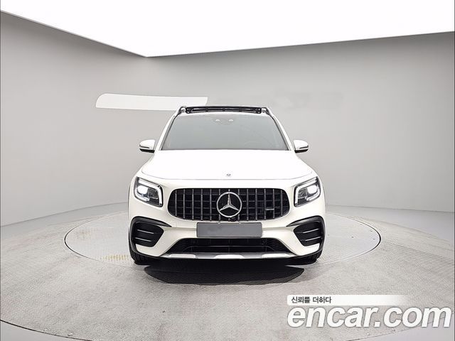 Mercedes-Benz GLB-Class AMG GLB35 4MATIC — пробег 29 343 км — фото 3 из 5
