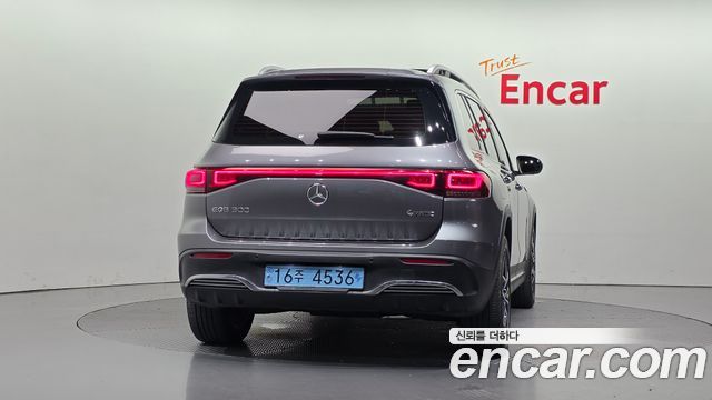 Mercedes-Benz EQB из Кореи Encar