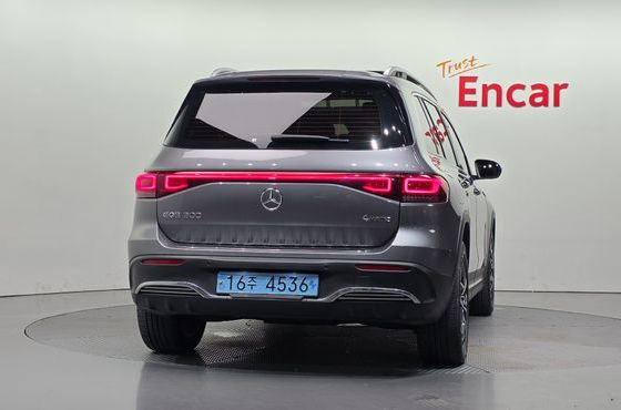 Mercedes-Benz EQB EQB300 4MATIC AMG Line — пробег 42 194 км — фото 4 из 5