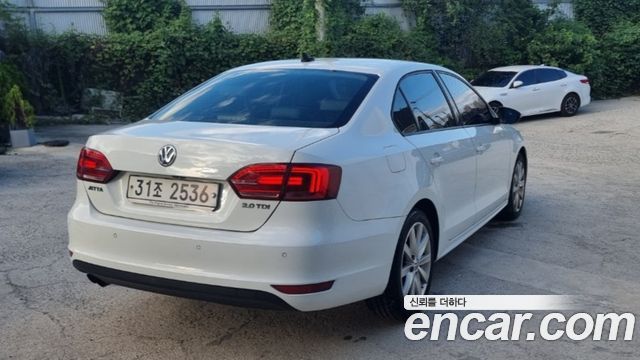 Volkswagen Jetta 2.0 TDI 6th — пробег 171 097 км — фото 3 из 5