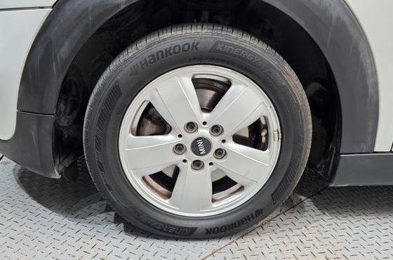 Mini Cooper 5Door Mid 3rd — пробег 125 709 км — фото 5 из 5