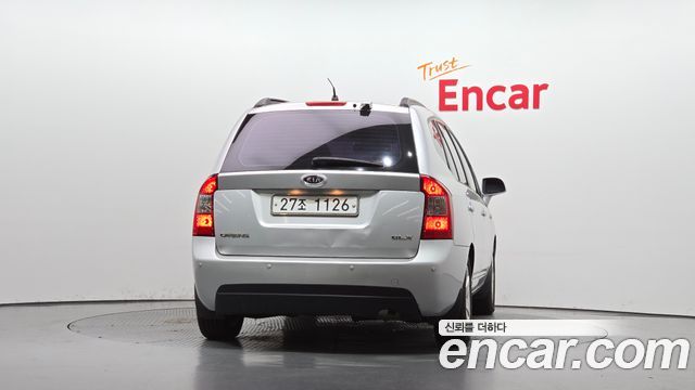Kia Carens из Кореи Encar