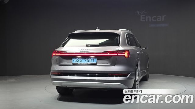 Audi e-tron 55 Quattro — пробег 115 153 км — фото 4 из 5