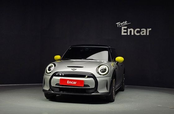 Mini Cooper SE Electric 3rd — пробег 54 020 км — фото 3 из 5