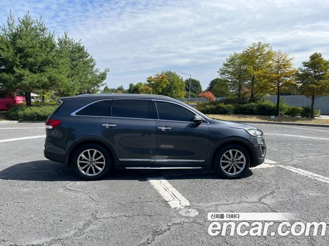 Kia Sorento Diesel 2.0 2WD Prestige — пробег 181 013 км — фото 2 из 5