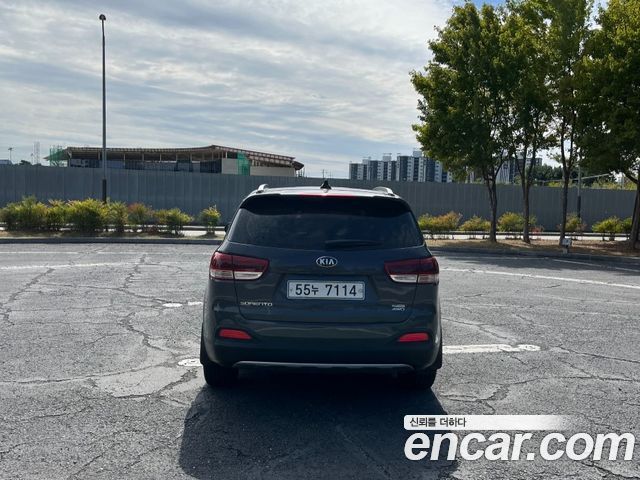 Kia Sorento Diesel 2.0 2WD Prestige — пробег 181 013 км — фото 4 из 5