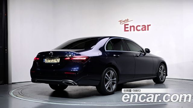 Mercedes-Benz E-Class E350 4MATIC Avantgarde — пробег 75 950 км — фото 2 из 5