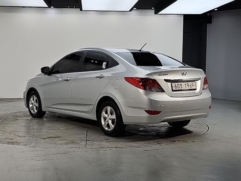 Hyundai Accent 1.4 VVT Premier — пробег 35 418 км — фото 3 из 5