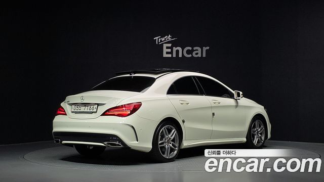 Mercedes-Benz CLA-Class CLA220 AMG Line — пробег 46 302 км — фото 2 из 5