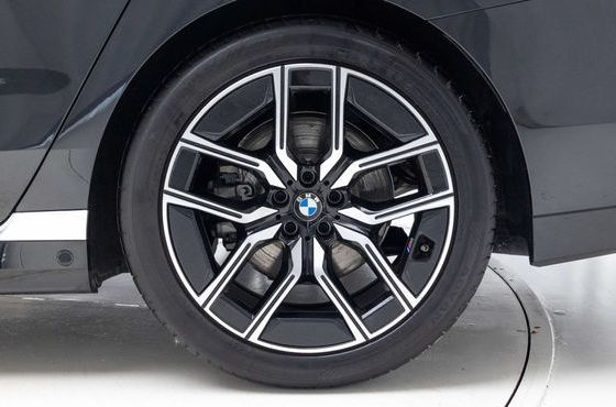BMW 7-Series 740i xDrive M Sport Limited — пробег 11 549 км — фото 5 из 5