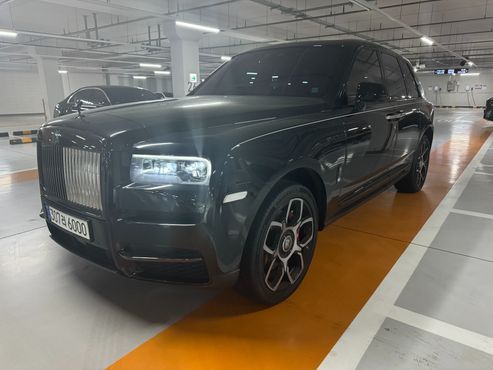 Rolls-Royce Cullinan 6.7 V12 Black Badge — пробег 53 000 км — фото 1 из 5