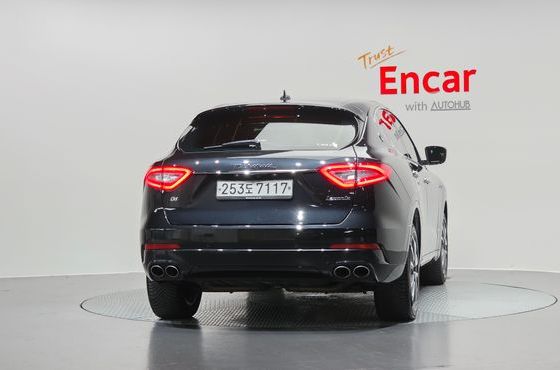 Maserati Levante 3.0 Diesel AWD GranLusso — пробег 53 824 км — фото 4 из 5