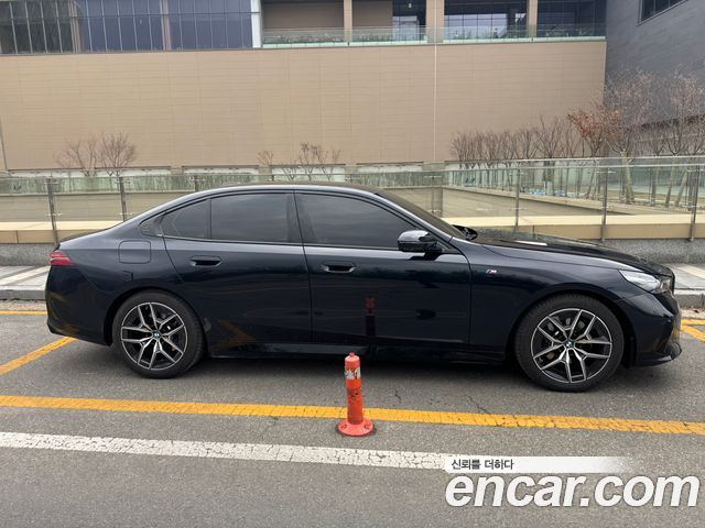 BMW 5-Series 523d M Sport — пробег 14 000 км — фото 3 из 5
