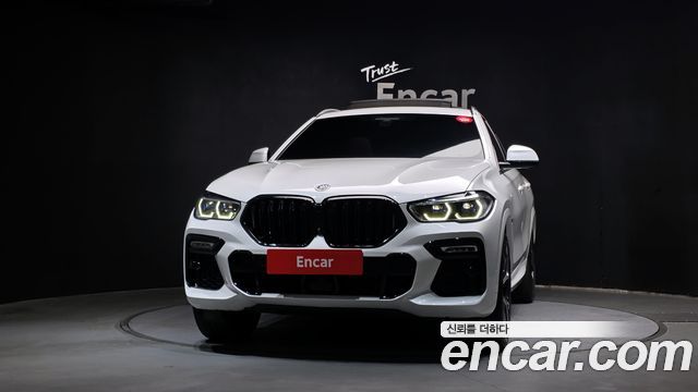 BMW X6 xDrive40i M Sport — пробег 70 791 км — фото 3 из 5