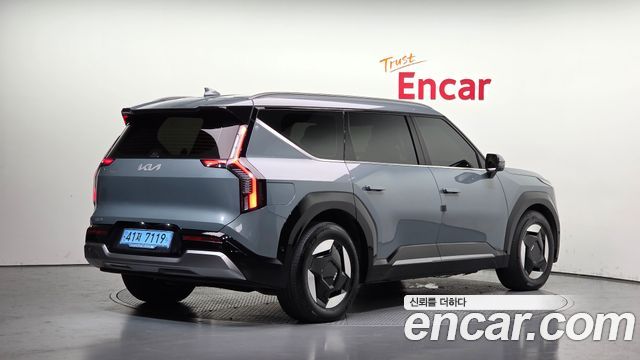 Kia EV9 из Кореи Encar