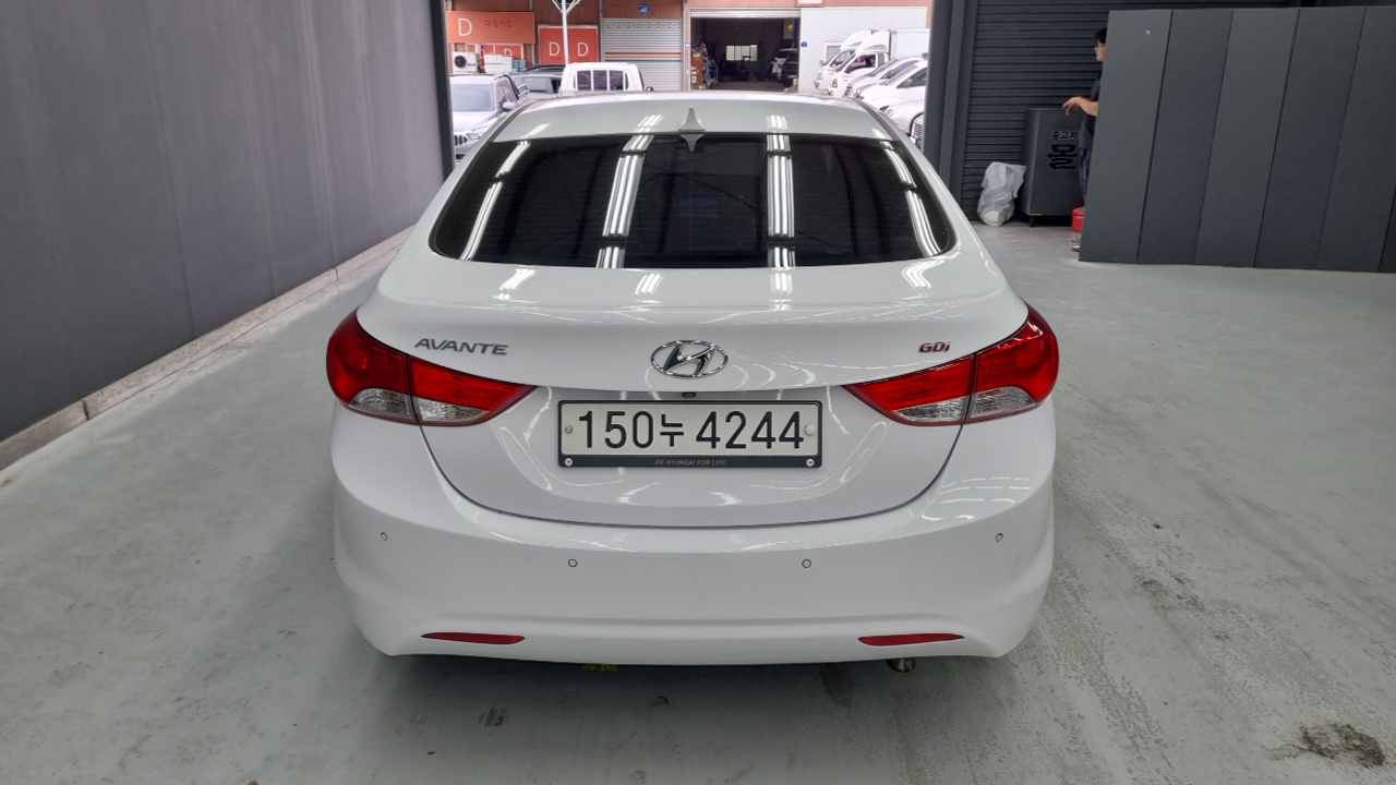 Hyundai AVANTE из Кореи Encar