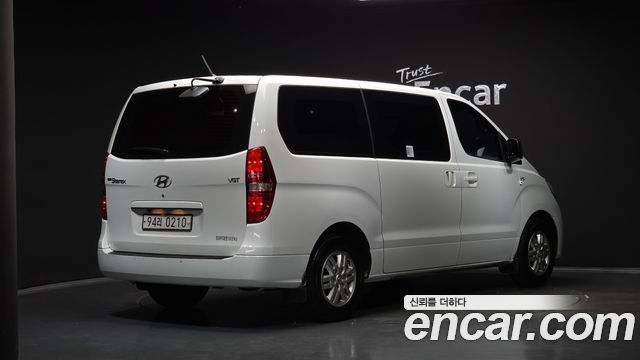 Hyundai Starex 3-Seater VAN Modern — пробег 53 813 км — фото 2 из 5