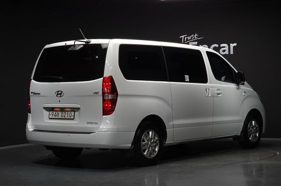 Hyundai Starex 3-Seater VAN Modern — пробег 53 813 км — фото 2 из 5