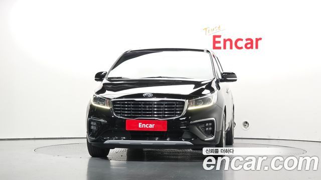 Kia Carnival 9-Seater Noblesse Special — пробег 80 890 км — фото 3 из 5