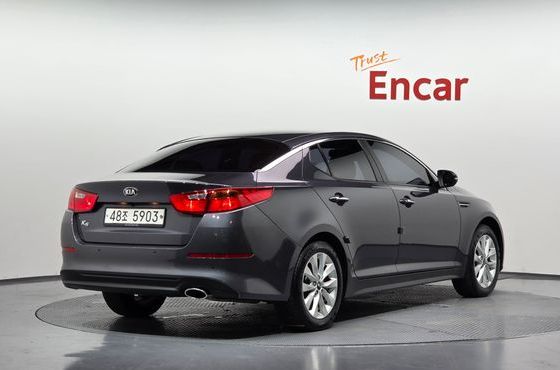 Kia K5 LPI Deluxe — пробег 71 015 км — фото 2 из 5