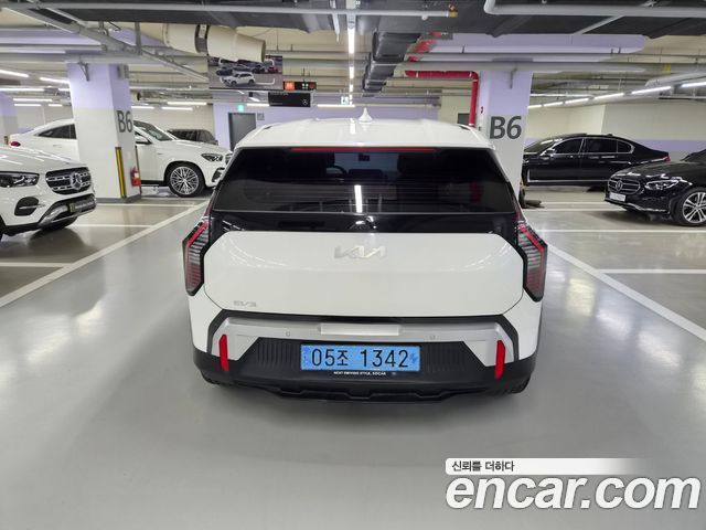 Kia EV3 Long Range 2WD AIr — пробег 58 855 км — фото 5 из 5
