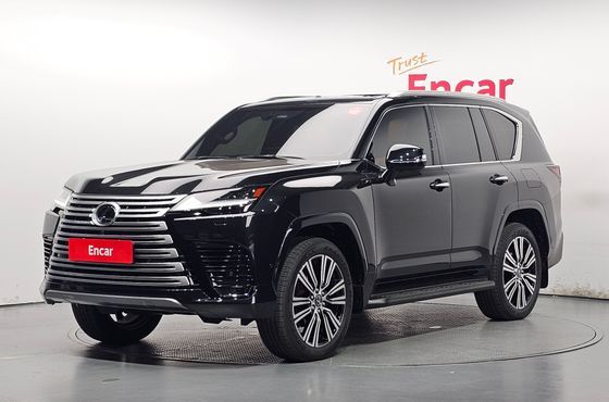 Lexus LX 700h Luxury — пробег 15 616 км — фото 1 из 5