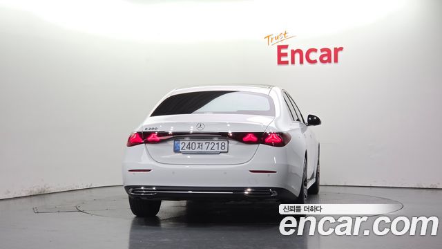 Mercedes-Benz E-Class из Кореи Encar