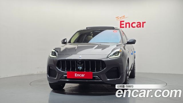 Maserati Grecale 2.0 AWD GT Type P — пробег 27 995 км — фото 3 из 5