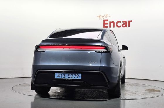 Tesla Model Y Long Range AWD — пробег 11 032 км — фото 4 из 5