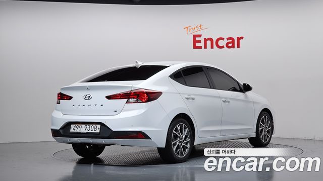 Hyundai AVANTE из Кореи Encar