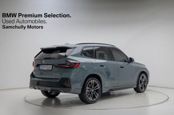 BMW X1 xDrive 20i M Sport — пробег 4 157 км — фото 4 из 5