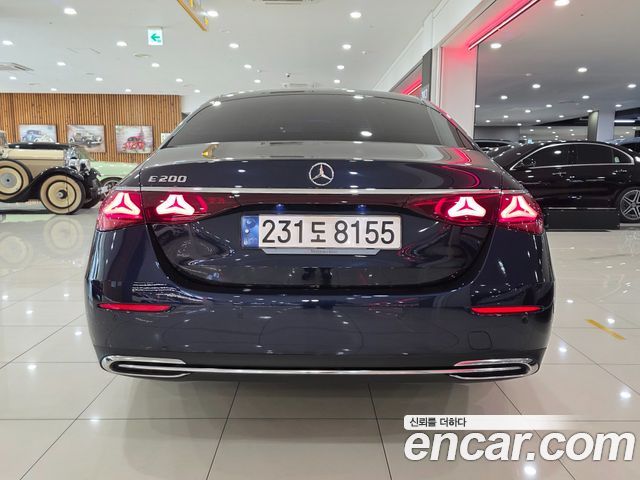 Mercedes-Benz E-Class E200 Avantgarde — пробег 40 999 км — фото 4 из 5