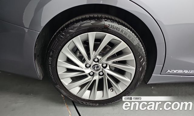 Lexus ES Luxury Plus — пробег 86 548 км — фото 5 из 5