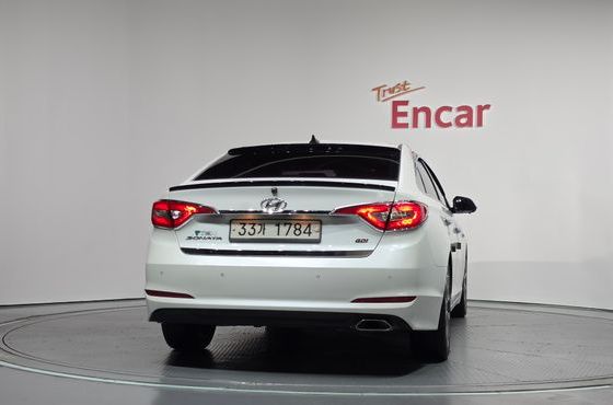 Hyundai Sonata LPI Smart — пробег 186 342 км — фото 4 из 5