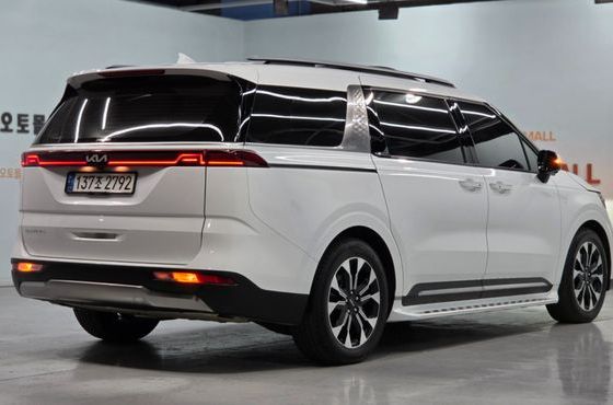 Kia Carnival Diesel 9-Seater Signature — пробег 112 176 км — фото 4 из 5