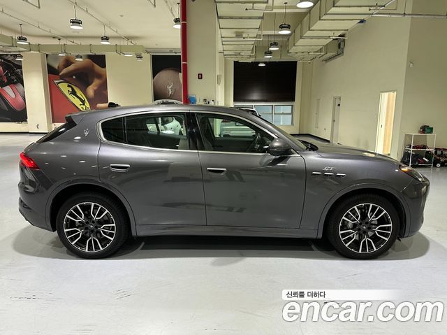 Maserati Grecale из Кореи Encar