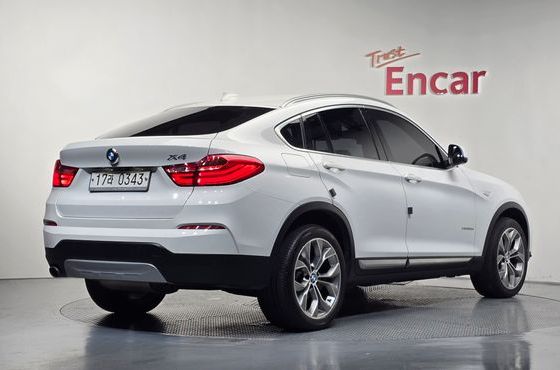 BMW X4 xDrive20d — пробег 121 798 км — фото 2 из 5