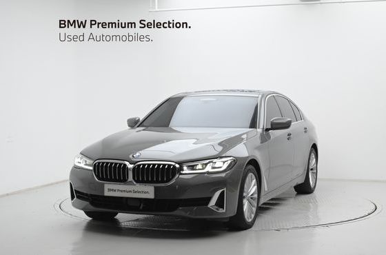 BMW 5-Series 530i xDrive Luxury — пробег 37 504 км — фото 1 из 5