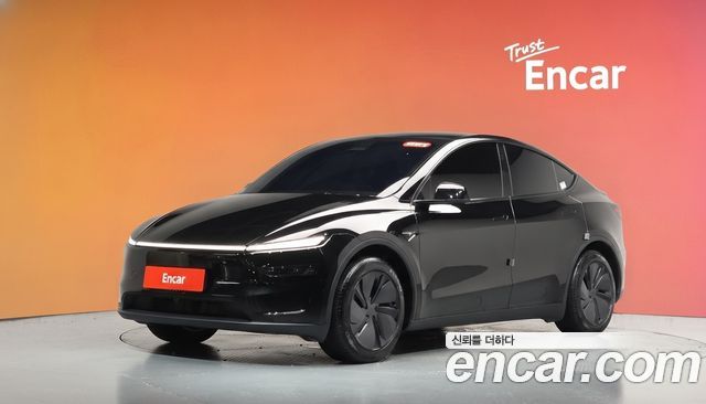 Tesla Model Y RWD — пробег 26 313 км — фото 1 из 5